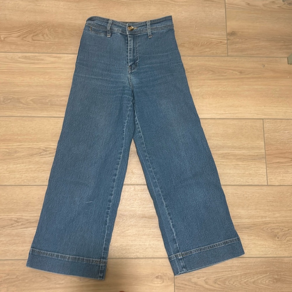 H&M women blue Flared jeans size US 2